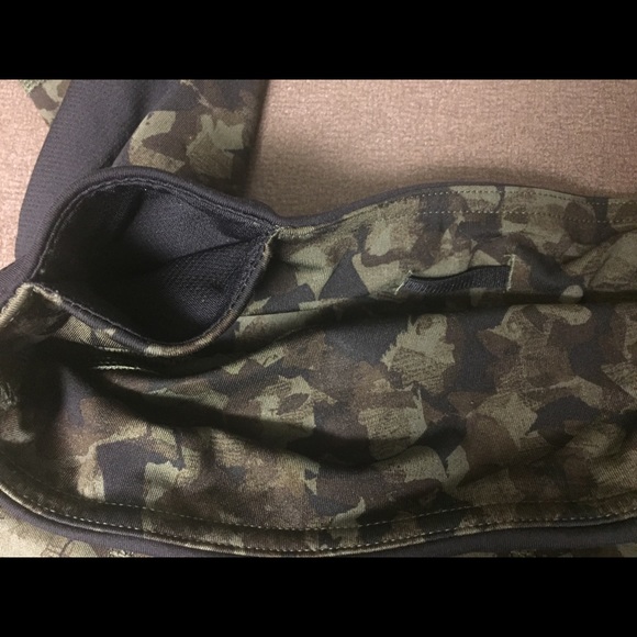 Lululemon Inspire Crop II Camo - Picture 7 of 7